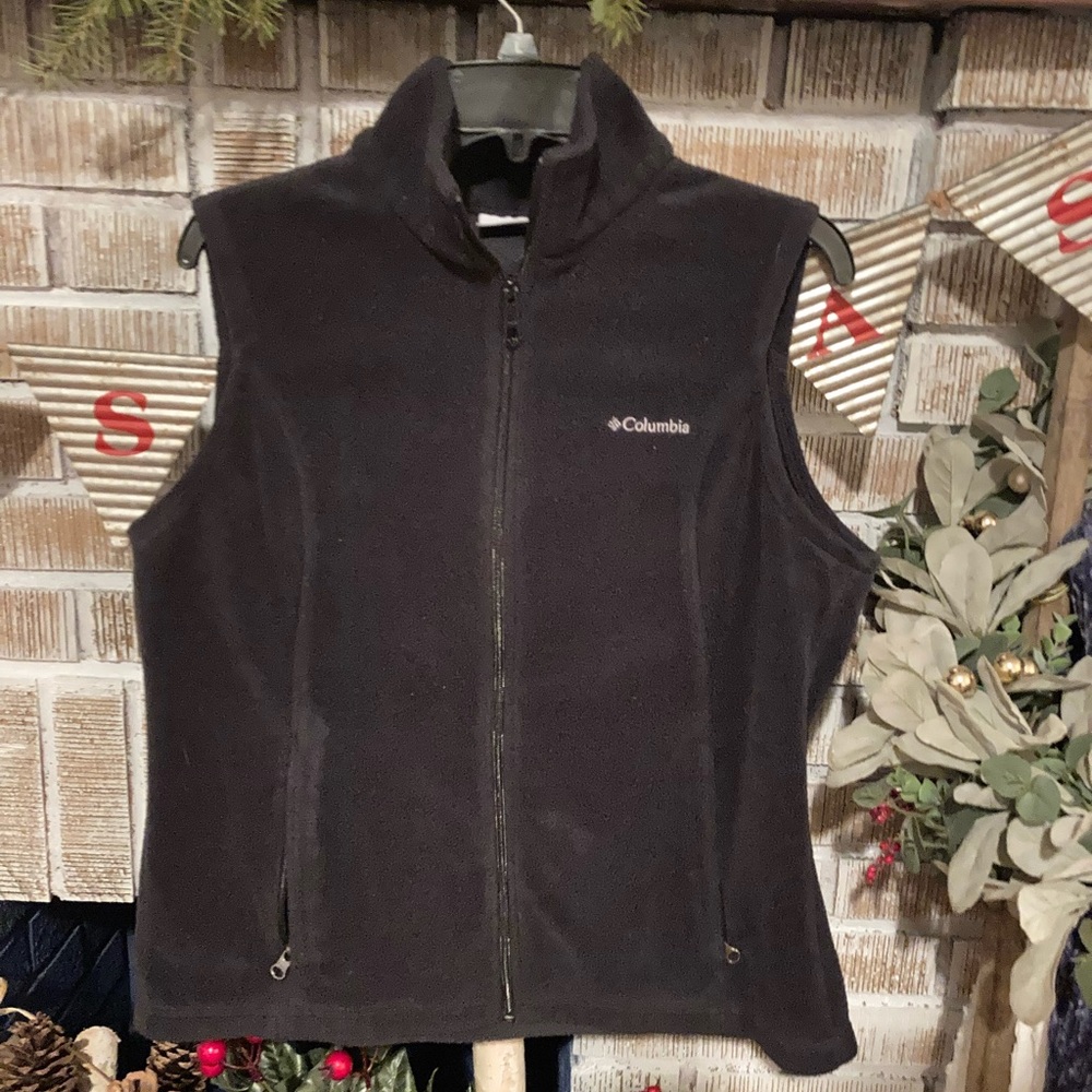 Columbia XL woman’s fleece vest